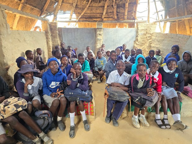 Oak Lawn Librarian’s Library Initiative in Zimbabwe