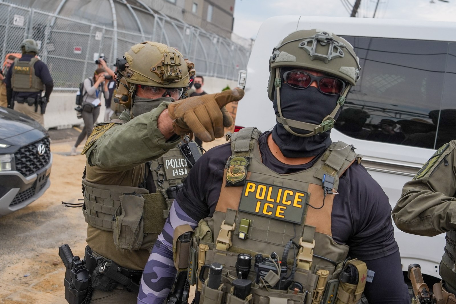 Revamped ICE Detention Standards Redefine Detainee Work and Facility Regulations