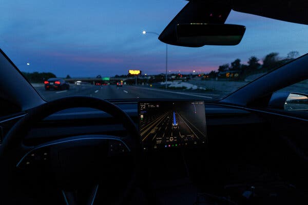 Tesla Crash in Texas: Automated Driving Under Scrutiny