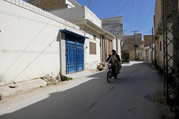 Pakistani Court Sentences U.S. Citizen and Brother-in-Law for Teen’s Murder
