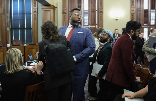 Illinois Lawmakers Face Critical Deadline in Negotiations over Chicago Bears Stadium Plan