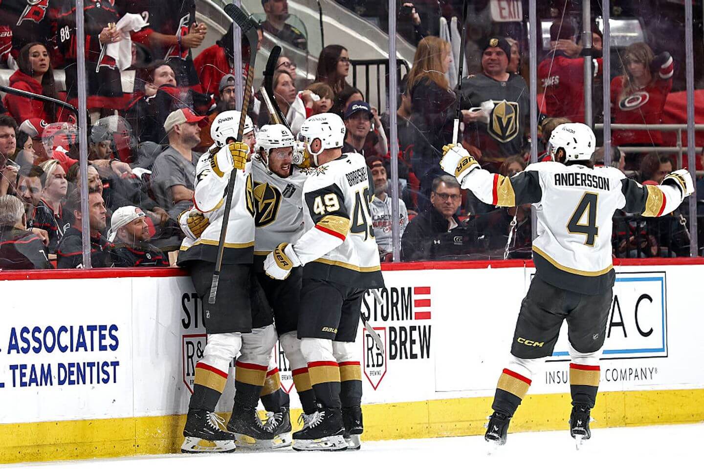 Golden Knights Dominate Hurricanes in Game 2
