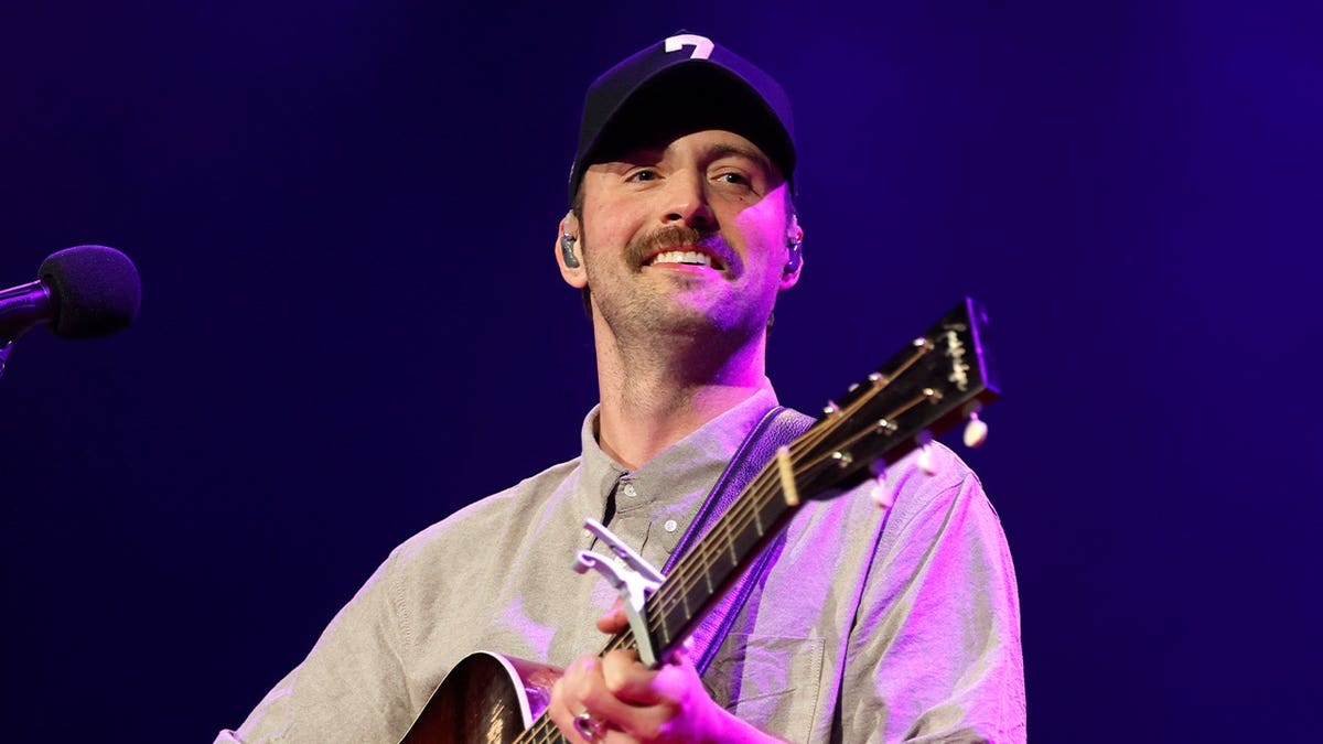 Ruston Kelly Resolves to Stay Sober After Near-Fatal Golf Cart Accident