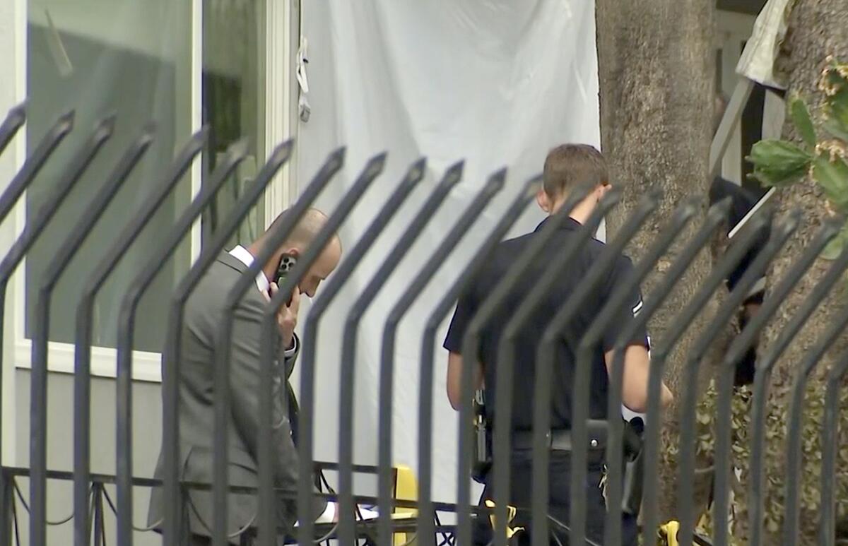 Hollywood Triple Homicide Under Investigation