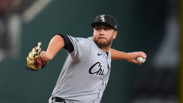 White Sox Secure Victory Against Rangers with Strong Defense and Offense