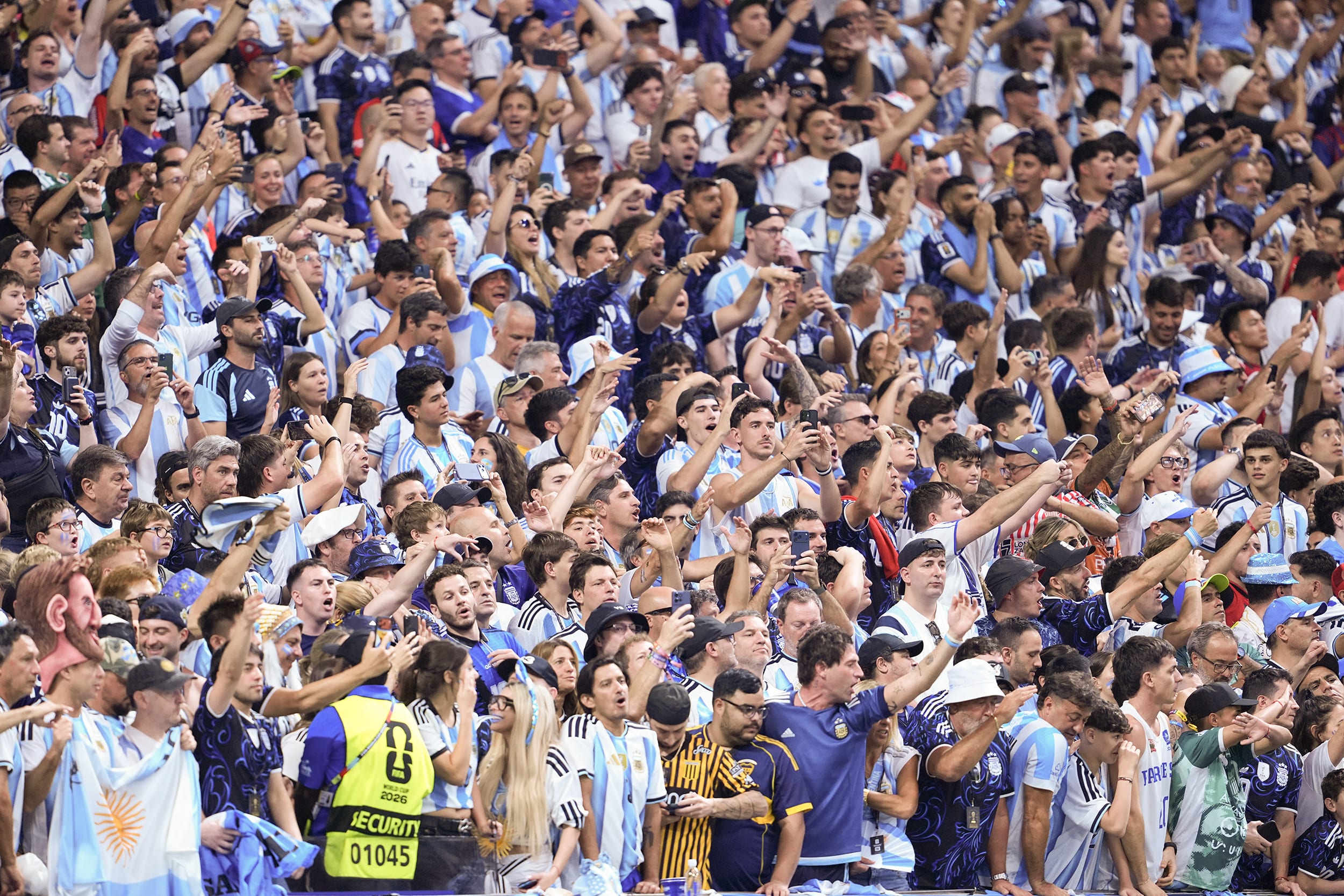 Argentina Faces England in Tense World Cup Semifinal