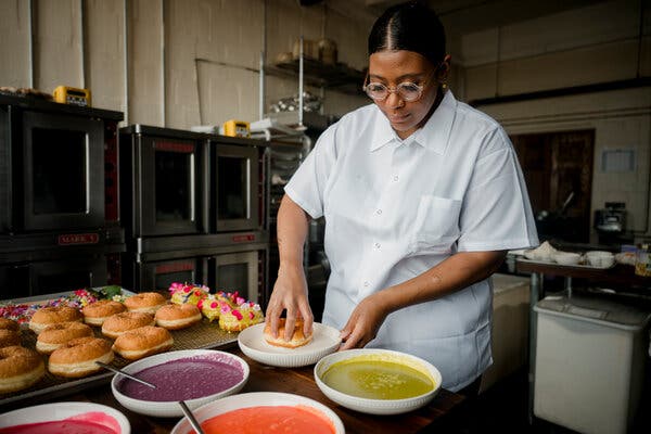 Exploring the Culinary Use of Edible Flowers