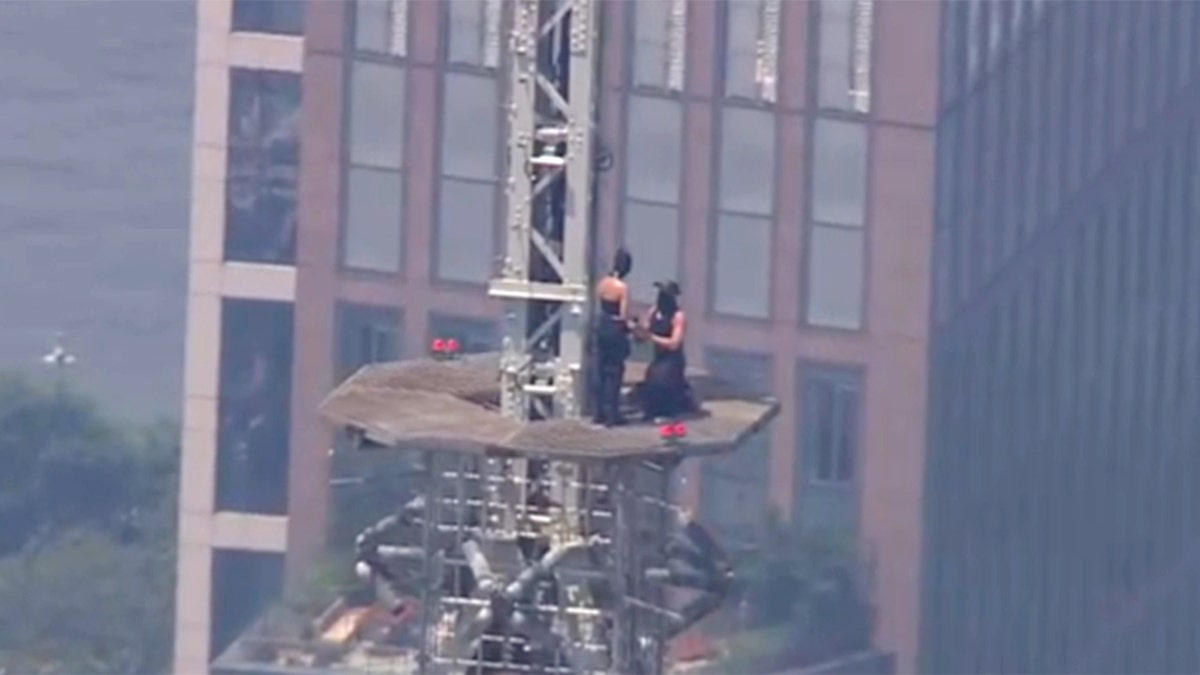 Empire State Building Protest Ends in Marriage Proposal