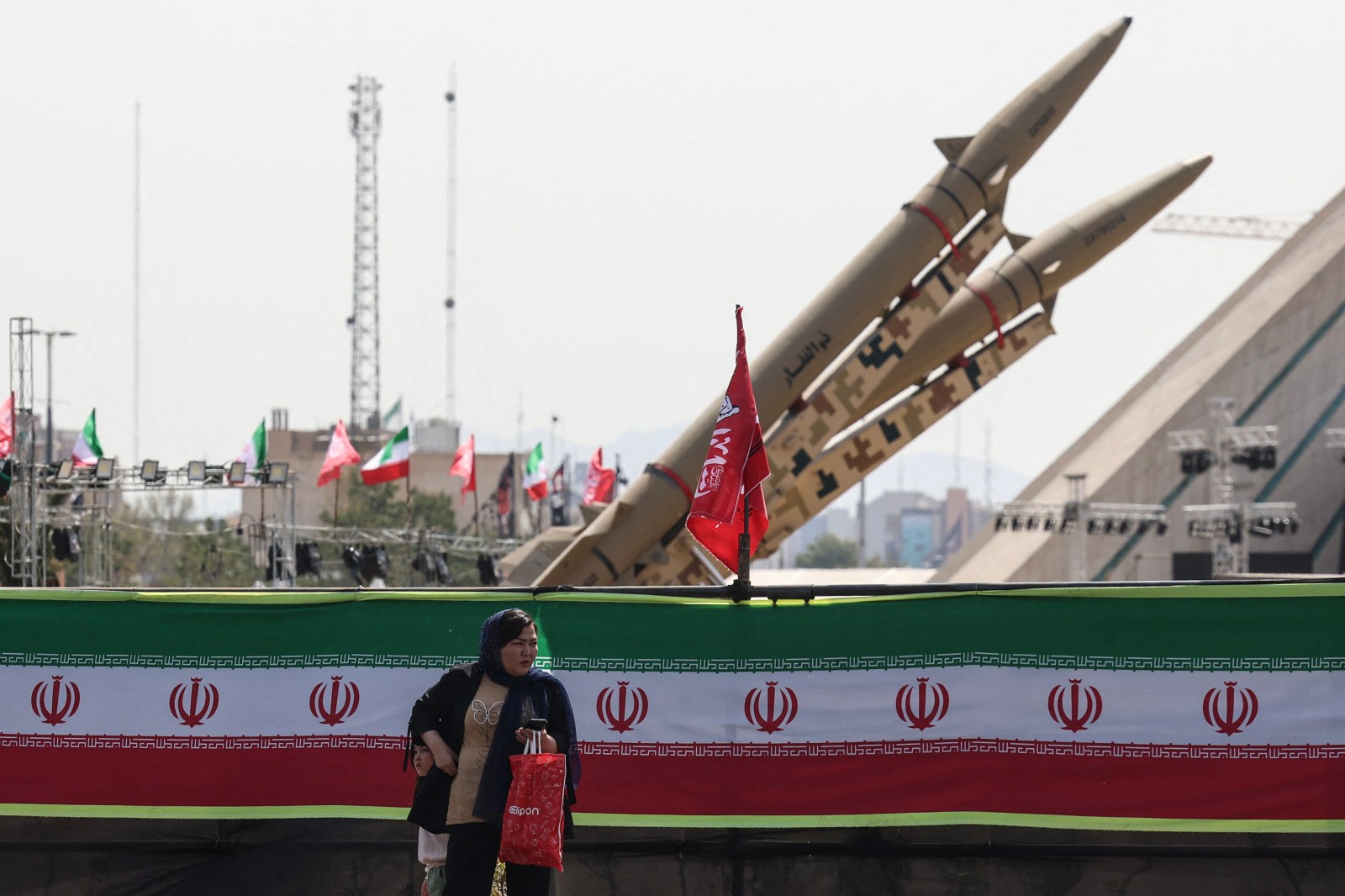 U.S. and Saudi Arabia Execute Precision Strikes on Iraq-based Militants