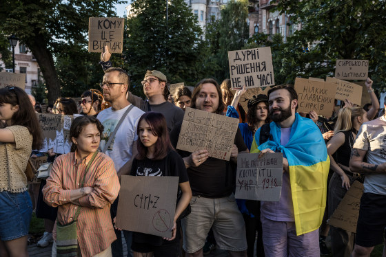 Ukraine: Political Strife Amidst Leadership Decisions