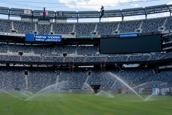 Tourists Discover Hospitality in the U.S. During World Cup