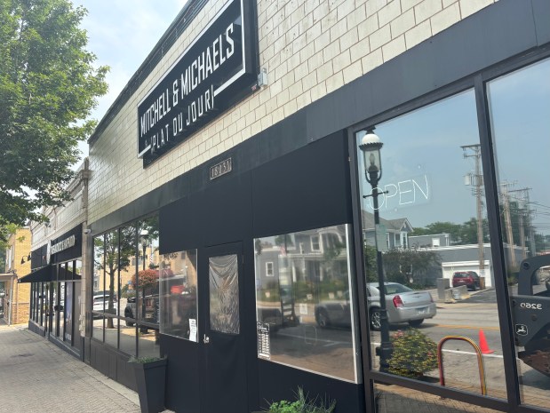 Mitchell & Michaels Plat Du Jour Relaunches with Expanded Menu and New Brunch Hours