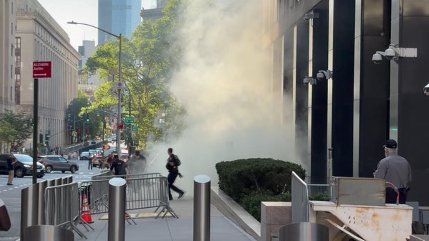 Explosion Outside Lower Manhattan Federal Building