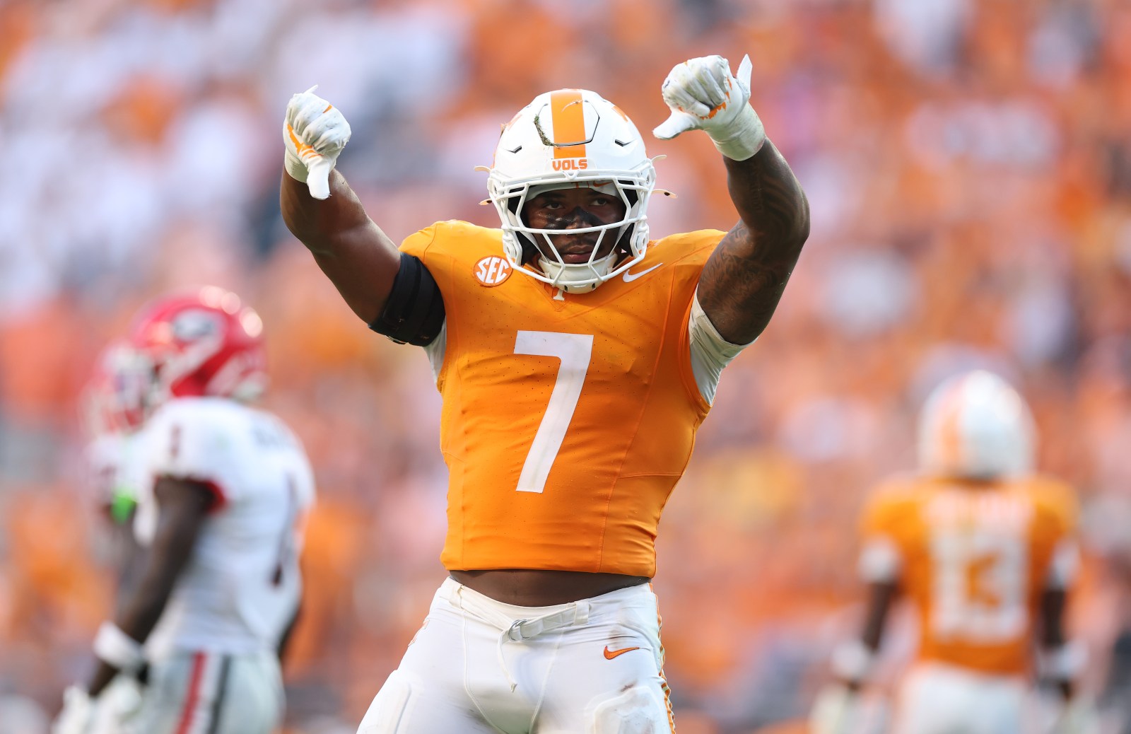 Tennessee Vols Face Setback As Star Linebacker Arion Carter Suspended