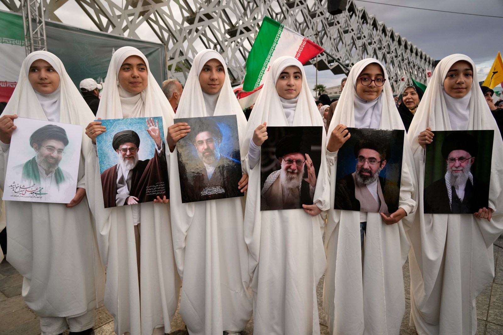 The Uncertain Role of Mojtaba Khamenei in Iran’s Future