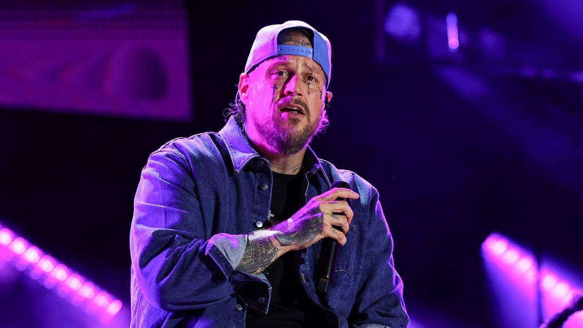 Jelly Roll’s Struggles with Food and Divorce