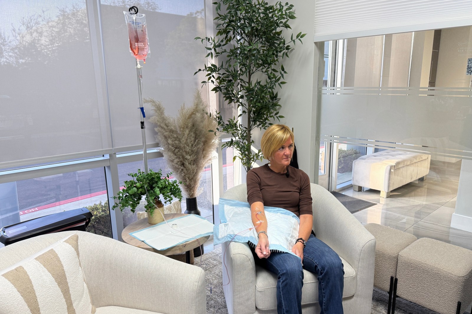 FDA Advisory Panel Suggests Relaxing Peptide Restrictions Despite Safety Concerns