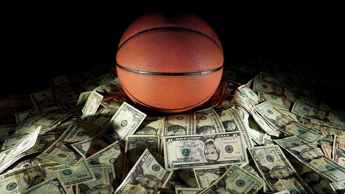 High Costs of AAU Basketball Tournaments Spark Debate Among Parents