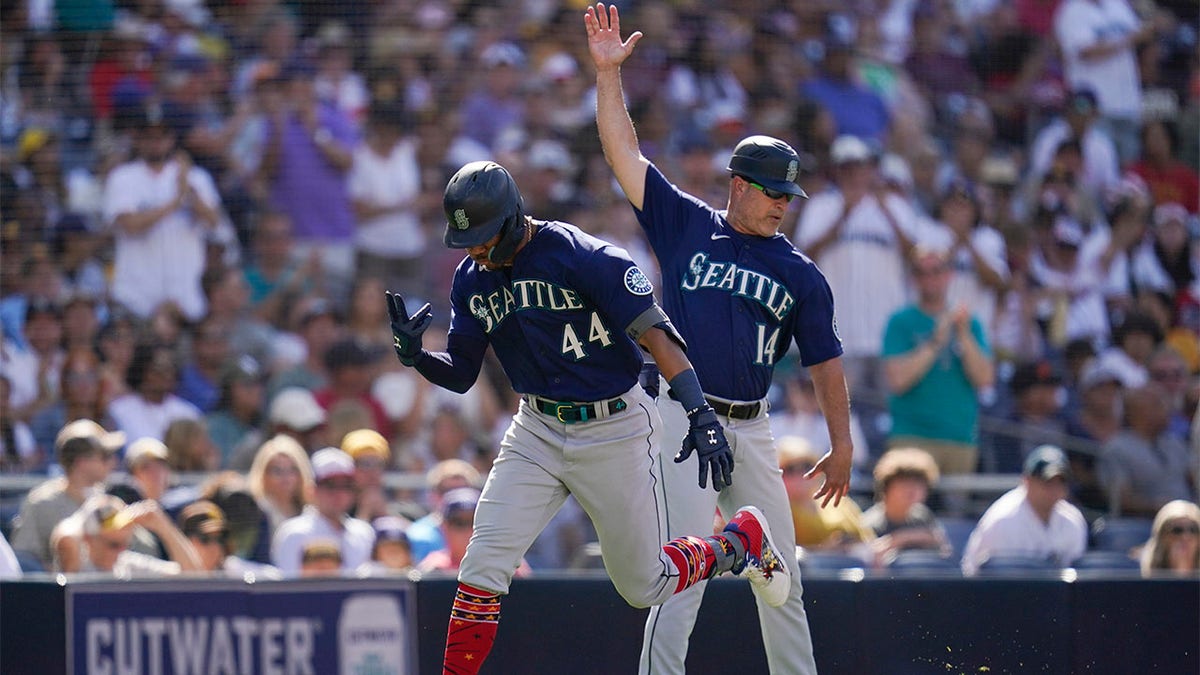 Sports Preview: Mariners vs. Rangers and Betting Insights