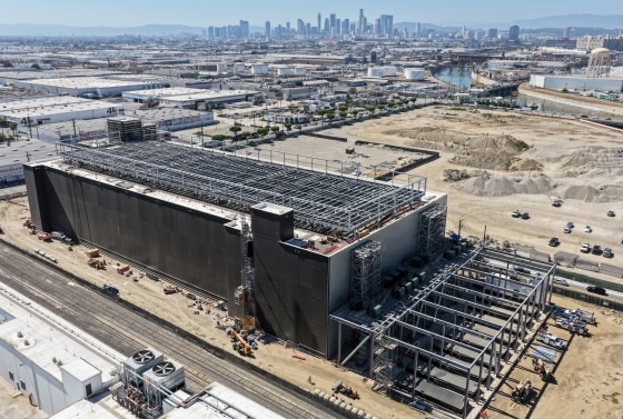 Communities and Data Centers: Different Approaches to Development