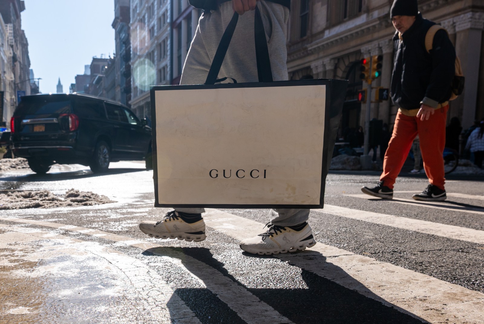 Impact of Affluent Spending on U.S. Economic Inflation