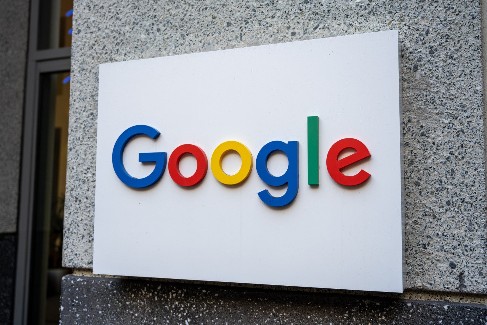 Publishers Reevaluate Relationship with Google Amid AI Advancements