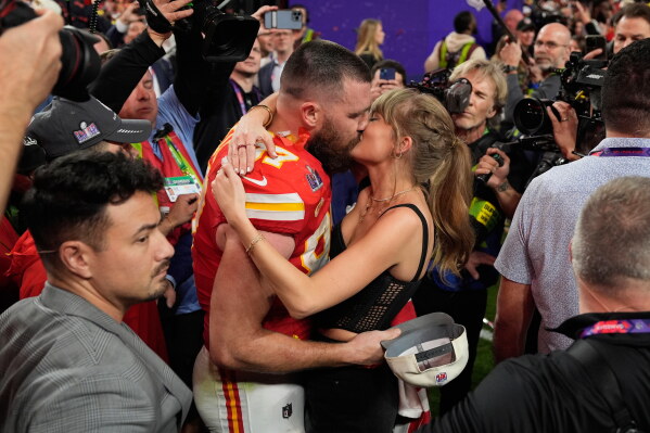 Taylor Swift and Travis Kelce Wed in Star-Studded Ceremony at Madison Square Garden