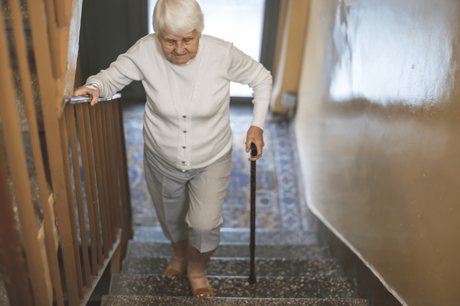 Frailty as an Early Indicator of Dementia
