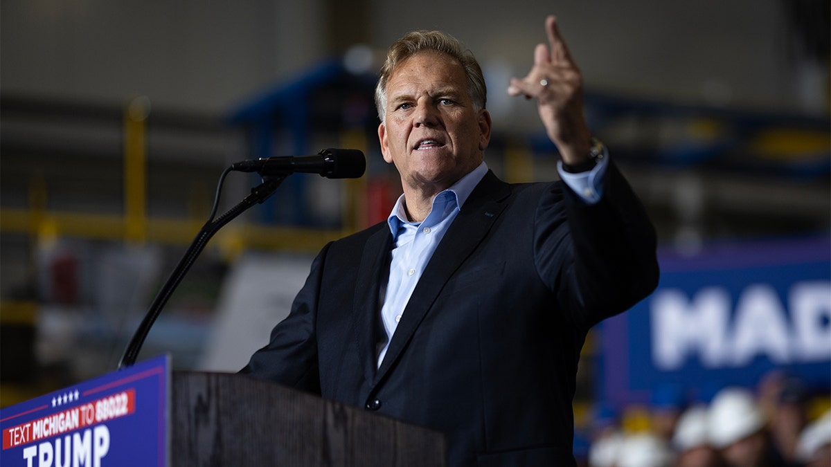 Michigan Jewish Democrats Consider Supporting GOP Senate Candidate