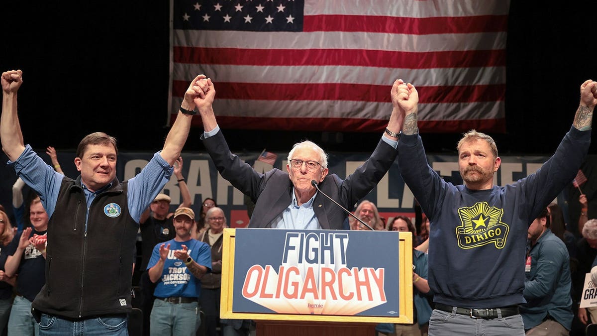 Understanding America’s Political Shift: The Rise of Outsider Candidates