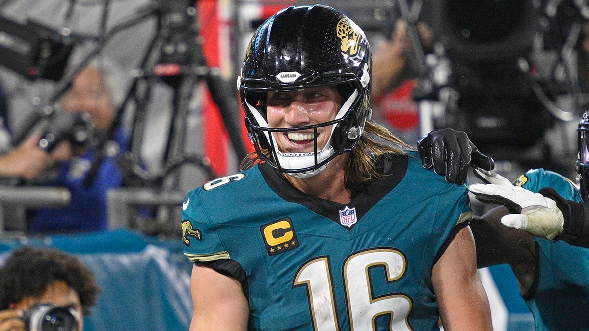 Liam Coen Discusses Trevor Lawrence’s Growth and Jacksonville Jaguars’ Prospects