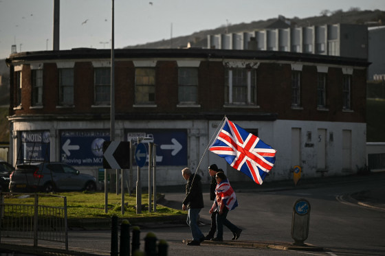 Rising Global Migration Leads to Stricter Immigration Policies