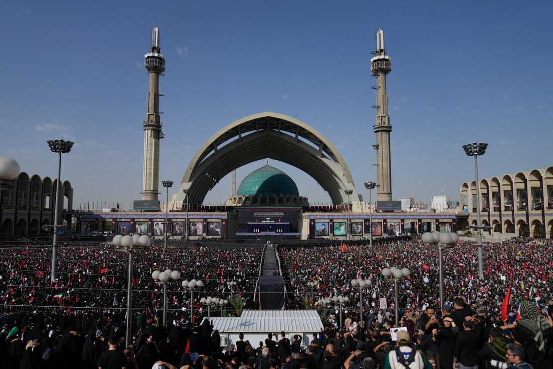 Iran Holds Dayslong Funeral for Ayatollah Ali Khamenei Amid Tensions