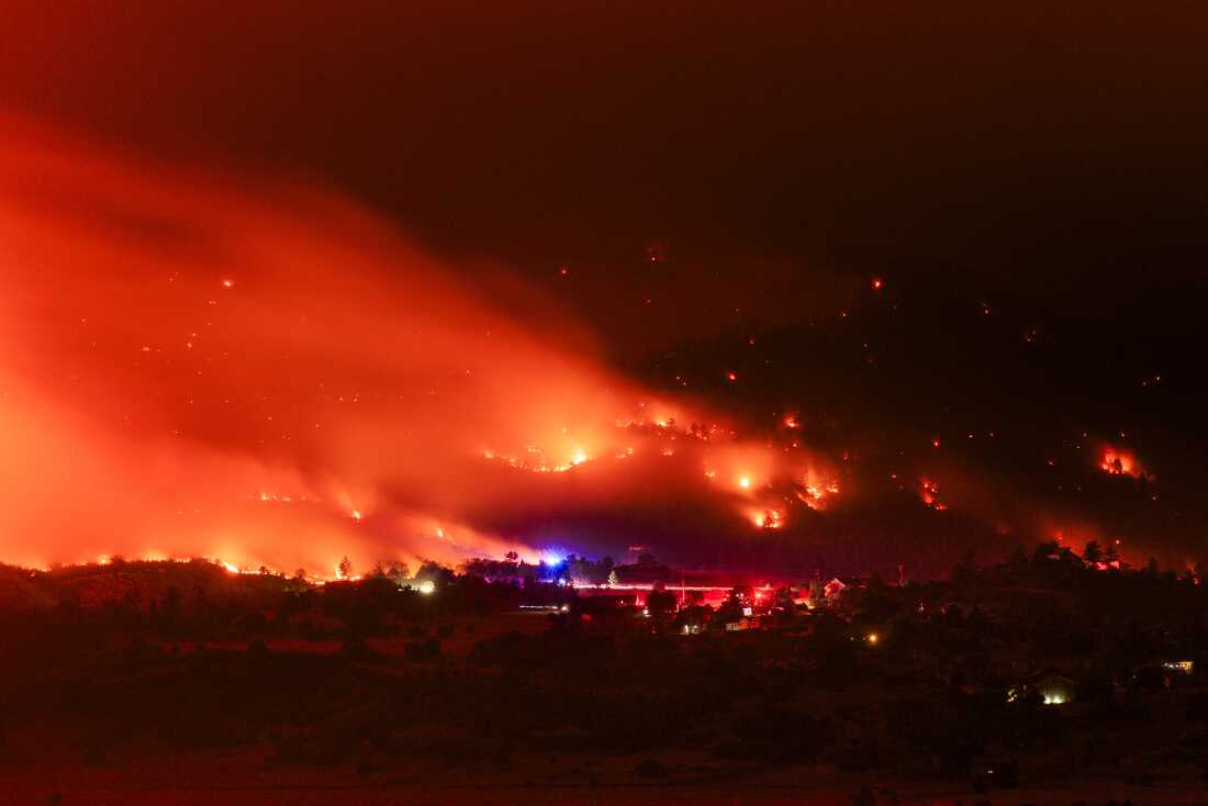 Wildfires in Colorado and Southern Utah Present Challenges to Firefighters