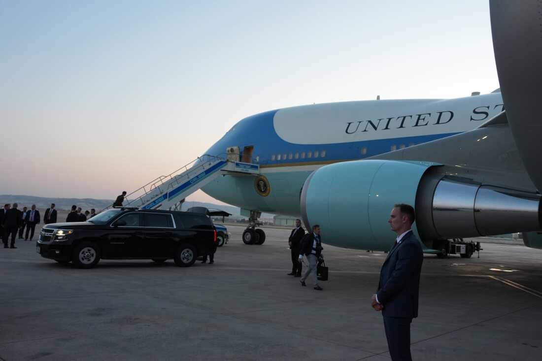 President Trump’s Unusual Aircraft Swap Raises Security Questions