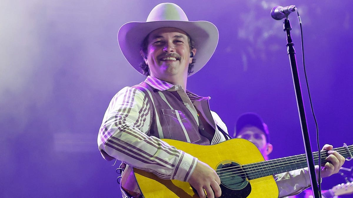 Zach Top on Modern Country and Bluegrass Revival
