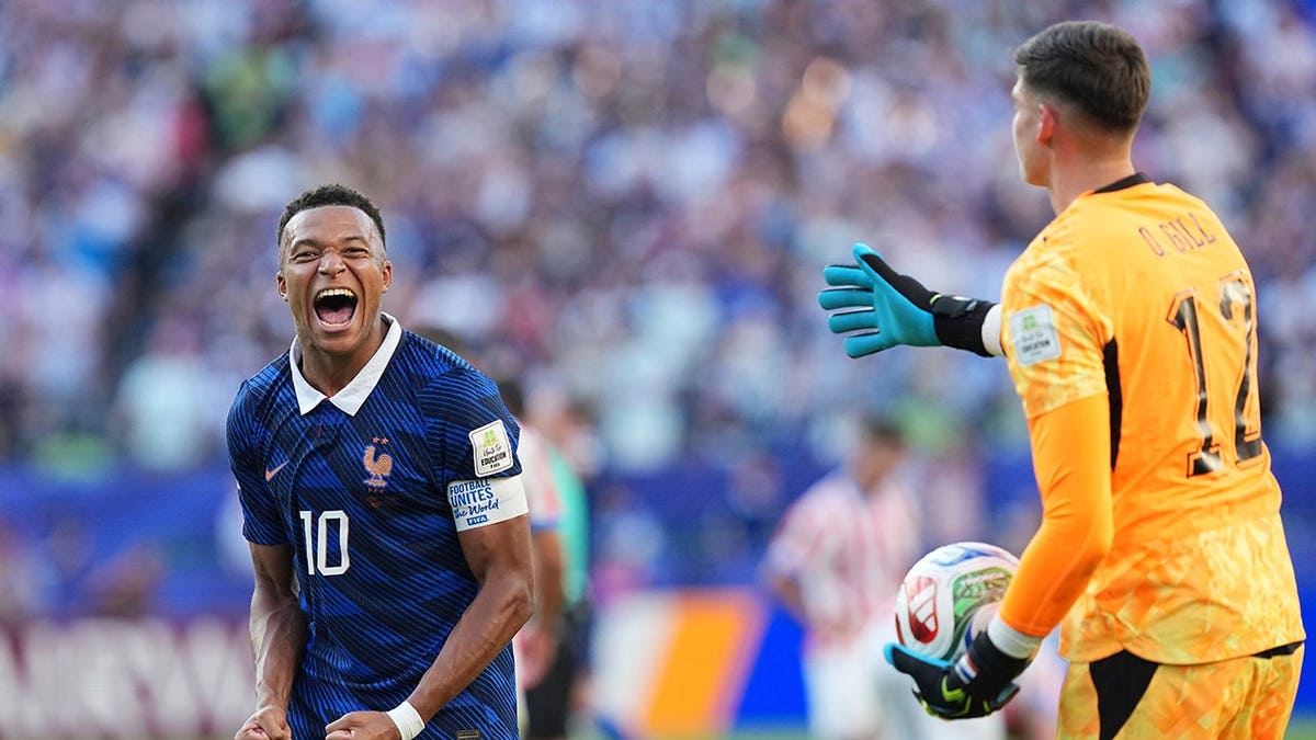 Kylian Mbappé in Heated Incident with Paraguay Goalkeeper After World Cup Match