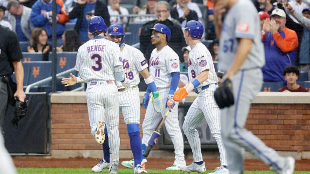 Kansas City Royals’ Triple Error Gifts New York Mets an Early Lead