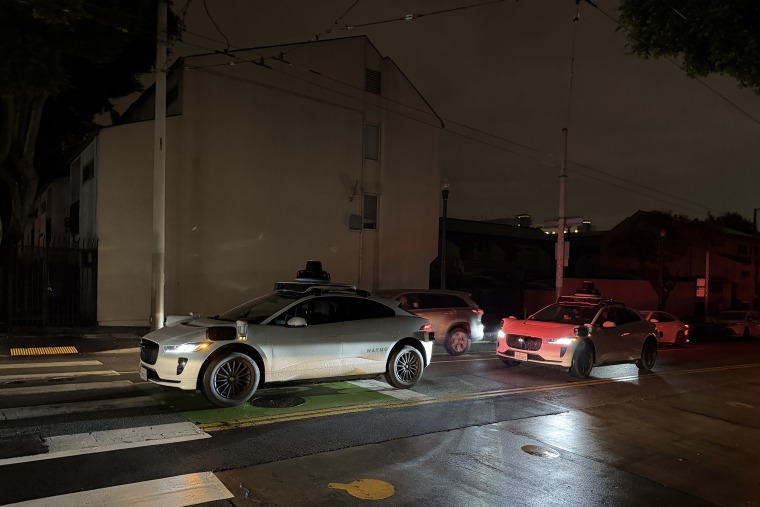Waymo Vehicles Towed During Traffic Congestion in San Francisco