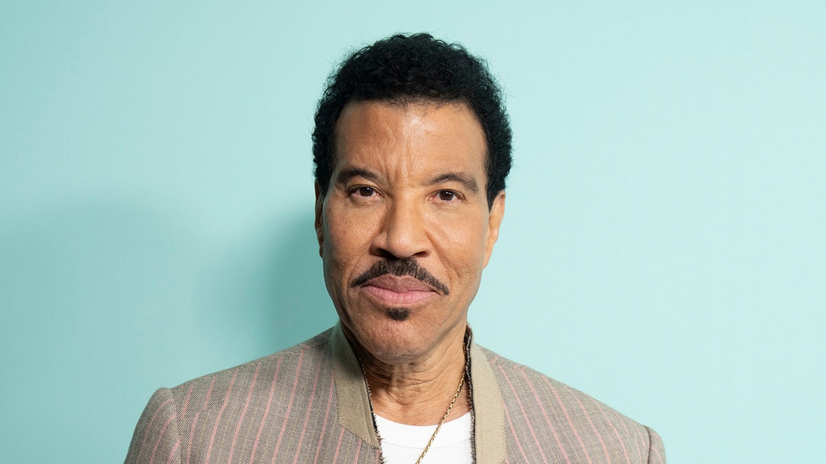 Lionel Richie Expresses Gratitude After Health Scare