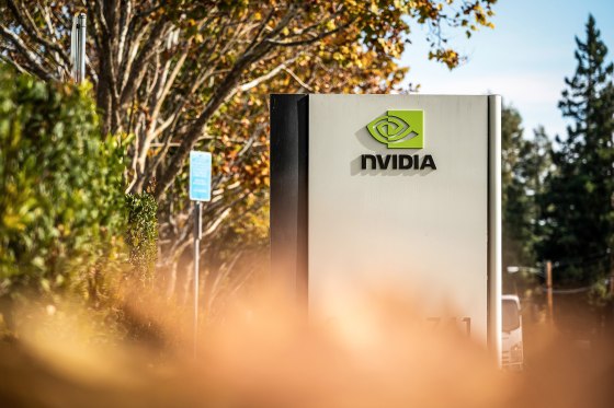 The AI Industry’s Divergence: Open vs. Closed Tech