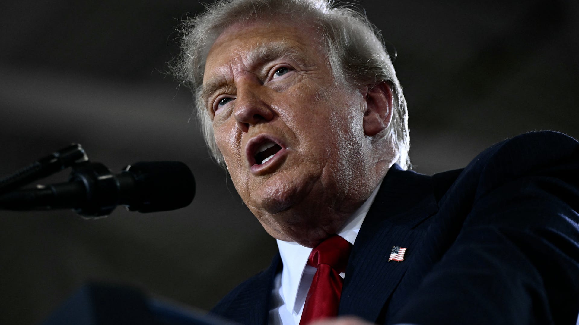 Fauci’s Diary Exposes Tension with Trump During COVID-19