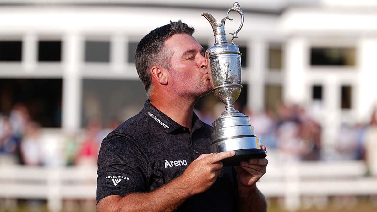 Ryan Fox’s Airport Adventure with the Claret Jug