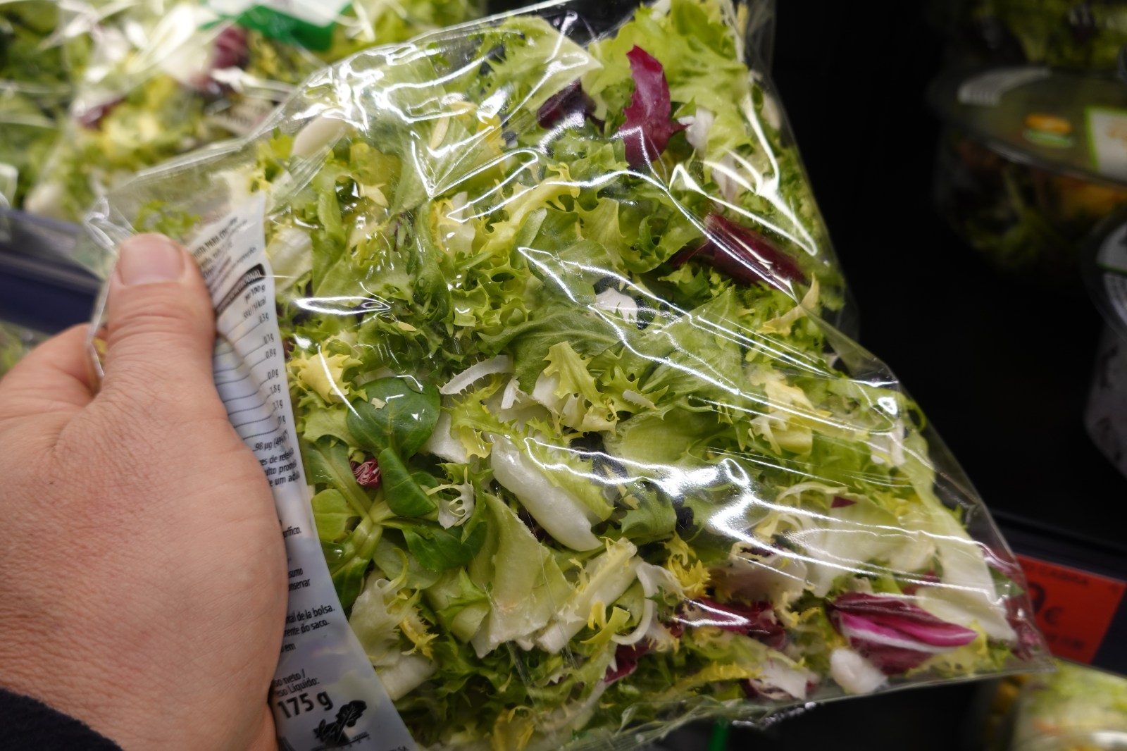 Cyclospora Outbreak Urges Caution with Bagged Salads