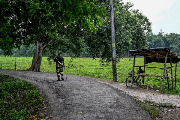 Armed Standoffs Over Migrants Erupt on India’s Longest Border