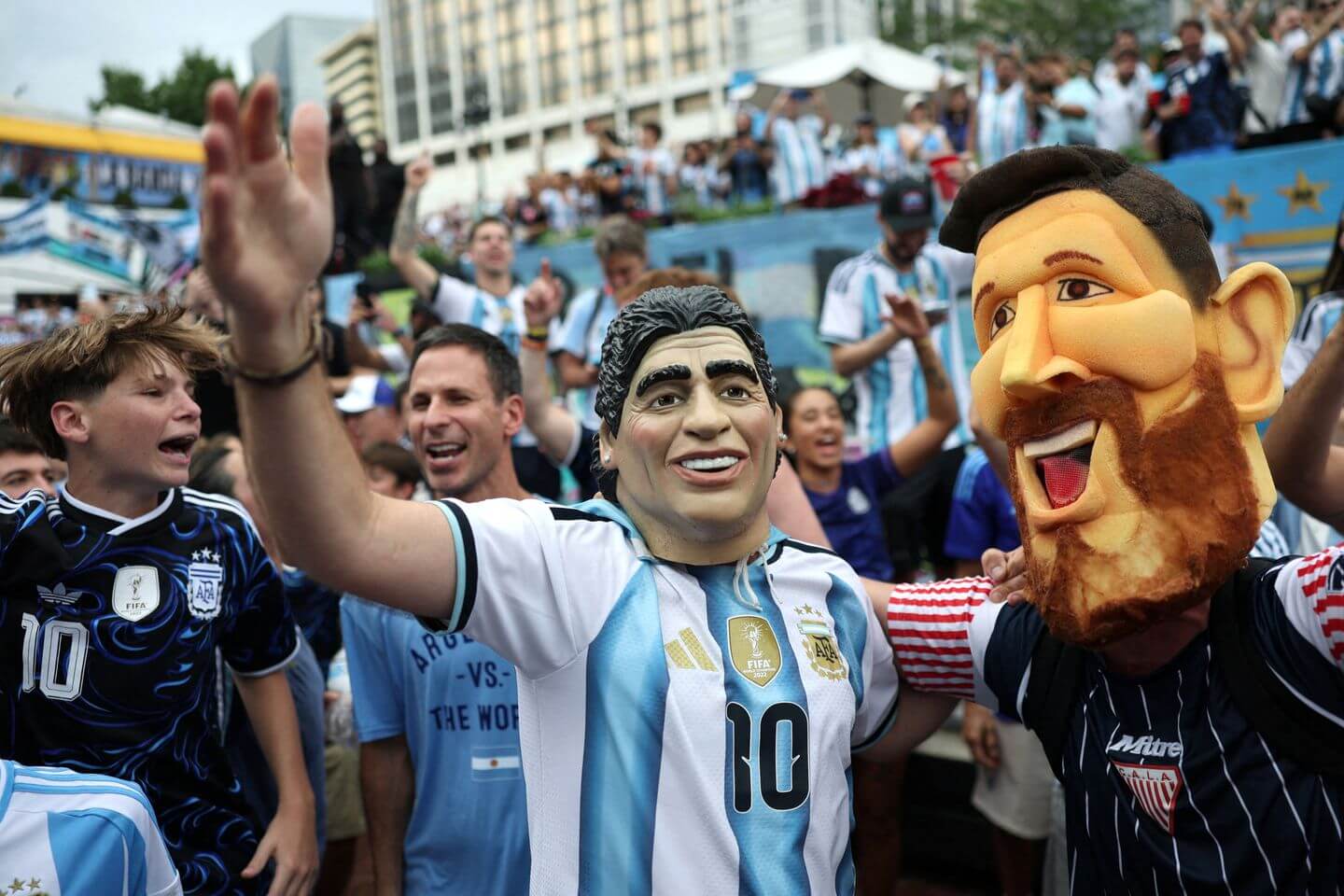 England and Argentina Battle for World Cup Final Spot