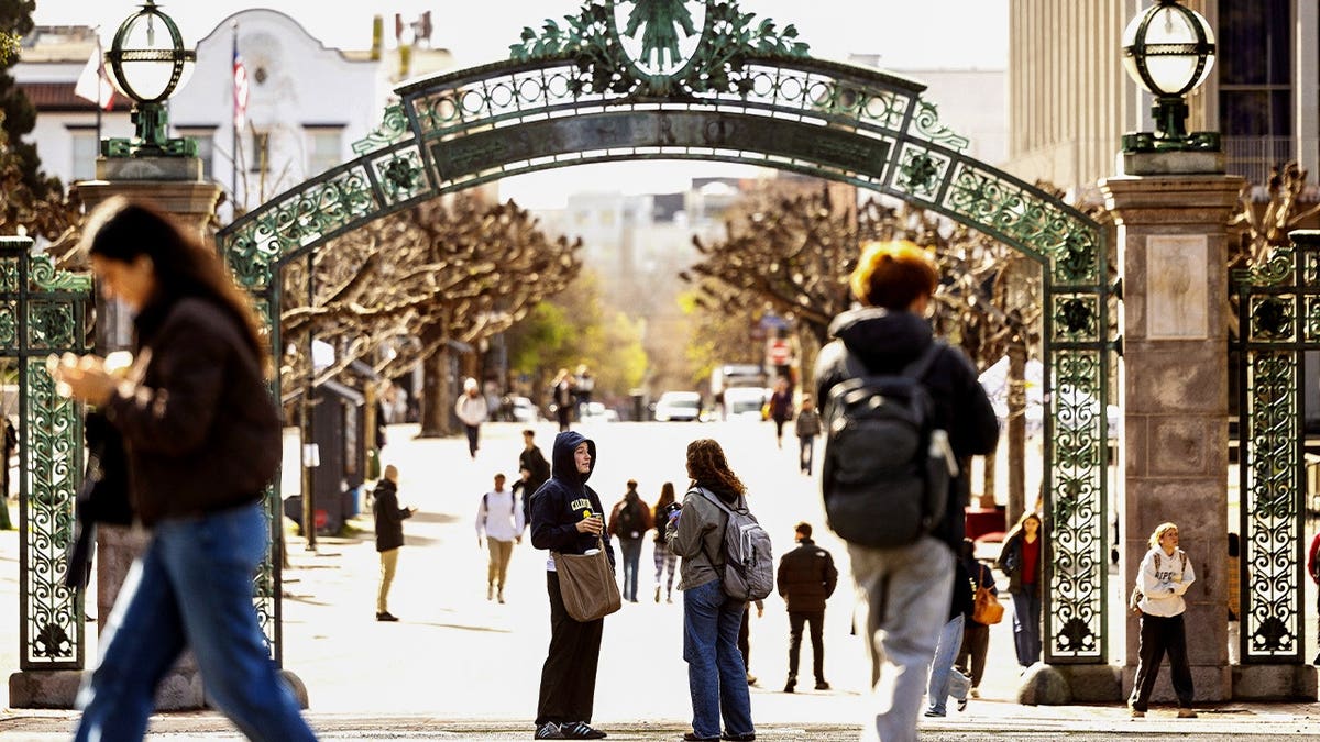 Call for SAT/ACT Reinstatement in University of California System