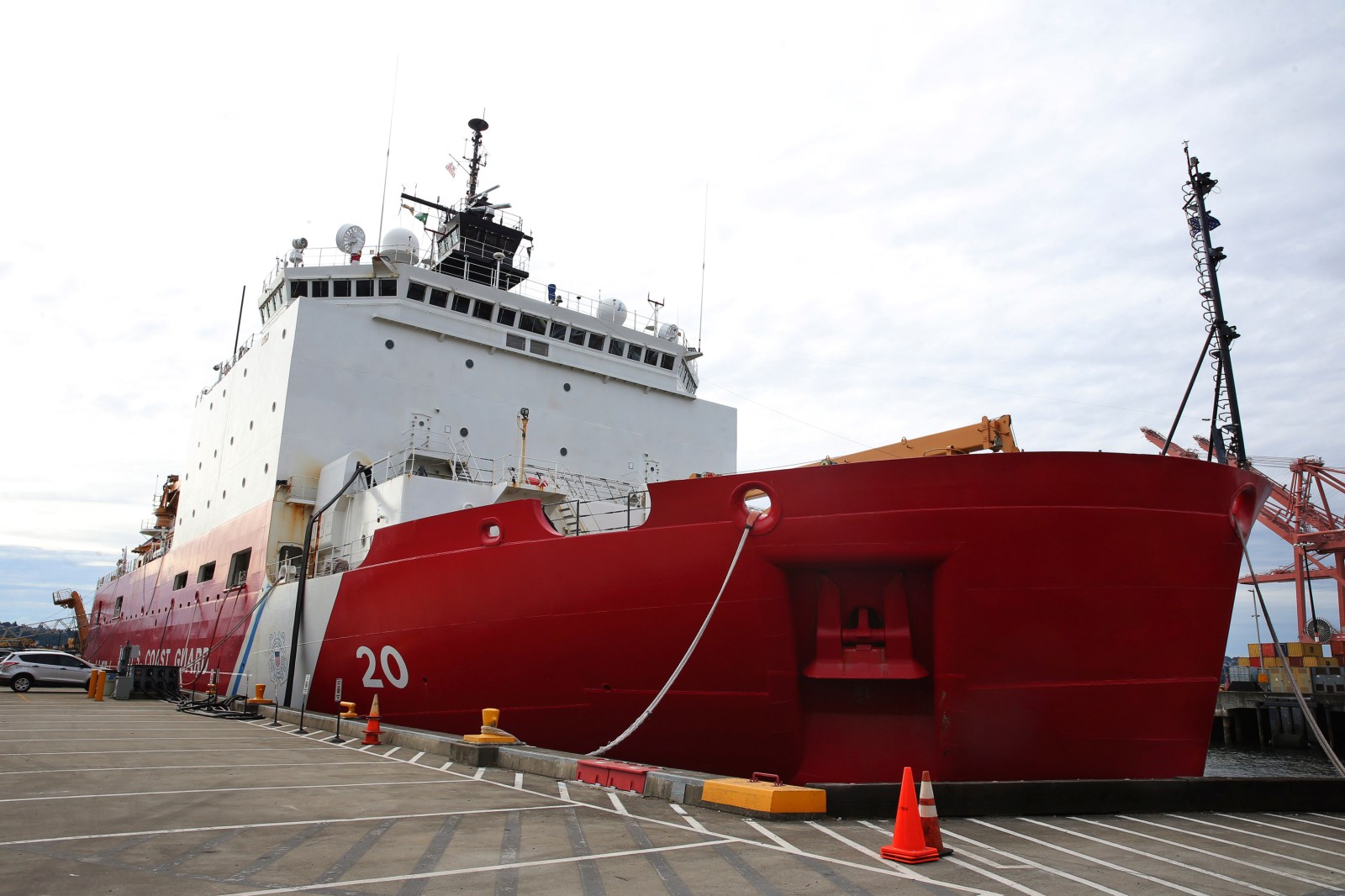 Challenges in Icebreaker Construction: U.S. and Canada Turn to Finland