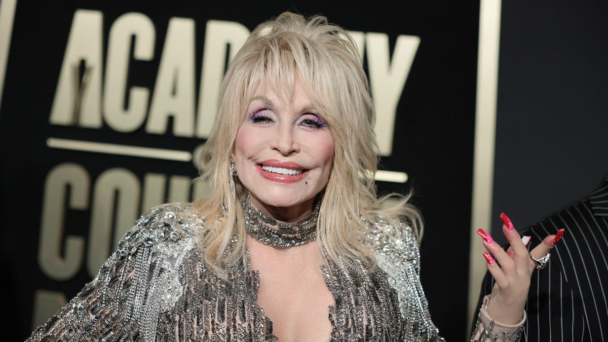 Dolly Parton: Memorable Quotes and Life Reflections