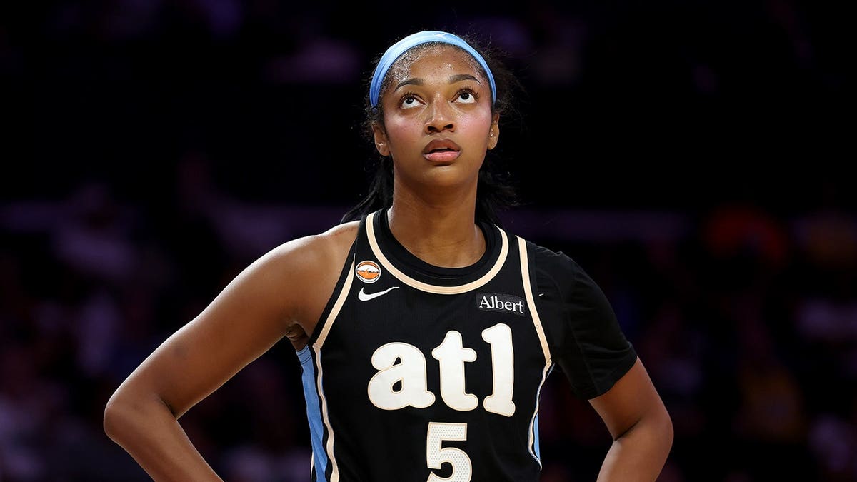 Angel Reese’s Record-Breaking Performance and Controversial Finish